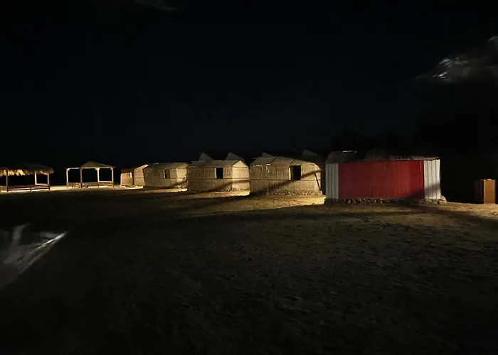 Mountain Camp And Restaurant * Wāsiţ